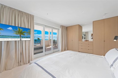 Condo in Miami Beach, Florida, 3 bedrooms  № 2075261 - photo 19