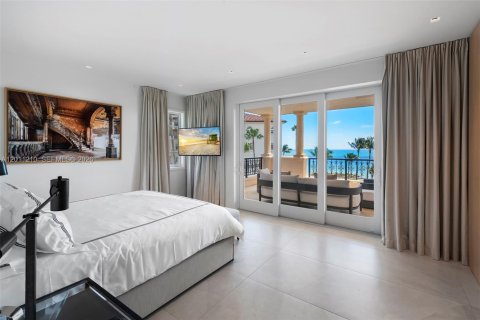 Condo in Miami Beach, Florida, 3 bedrooms  № 2075261 - photo 15
