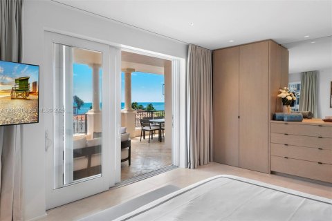 Condo in Miami Beach, Florida, 3 bedrooms  № 2075261 - photo 14