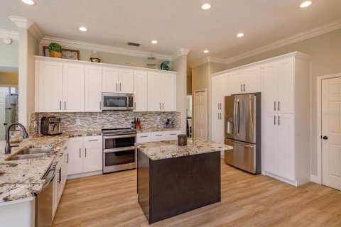 Villa ou maison à vendre à Sanford, Floride: 5 chambres, 314.47 m2 № 2110457 - photo 13