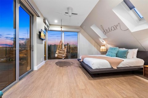 Villa ou maison à vendre à Fort Lauderdale, Floride: 7 chambres, 680.51 m2 № 2082267 - photo 27