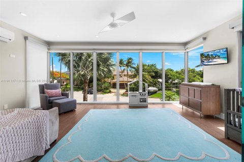 Villa ou maison à vendre à Fort Lauderdale, Floride: 7 chambres, 680.51 m2 № 2082267 - photo 25