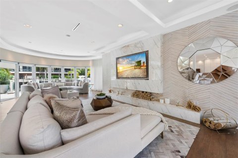 Villa ou maison à vendre à Fort Lauderdale, Floride: 7 chambres, 680.51 m2 № 2082267 - photo 5
