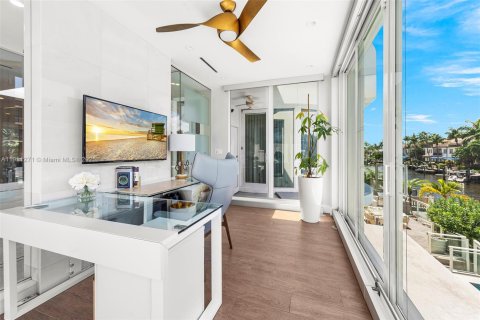Villa ou maison à vendre à Fort Lauderdale, Floride: 7 chambres, 680.51 m2 № 2082267 - photo 24