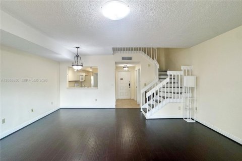 Townhouse in Miami, Florida 3 bedrooms, 129.32 sq.m. № 2248798 - photo 5