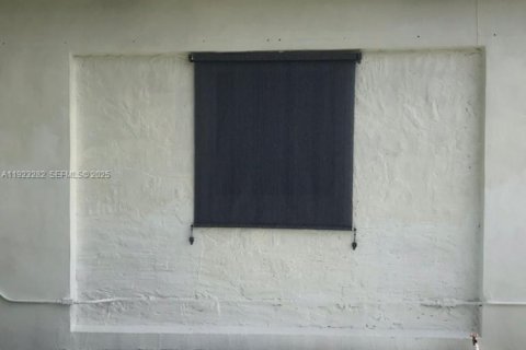 Villa ou maison à louer à Fort Lauderdale, Floride: 2 chambres, 99.5 m2 № 1976931 - photo 14