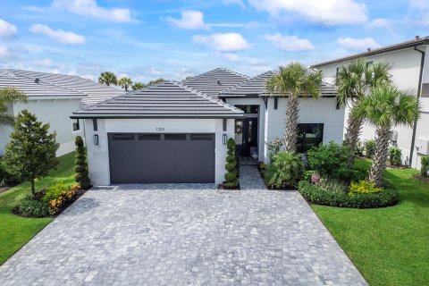 Casa en Palm Beach Gardens, Florida 4 dormitorios, 248.7 m2 № 2183286