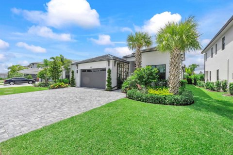 Casa en venta en Palm Beach Gardens, Florida, 4 dormitorios, 248.7 m2 № 2183286 - foto 2