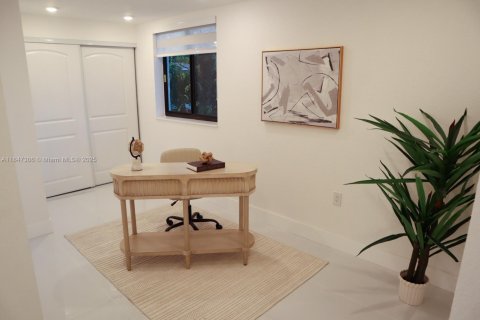 Casa en venta en North Miami Beach, Florida, 4 dormitorios, 140.28 m2 № 1891623 - foto 21