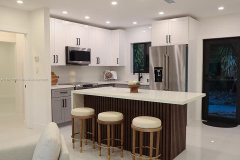 Casa en venta en North Miami Beach, Florida, 4 dormitorios, 140.28 m2 № 1891623 - foto 19