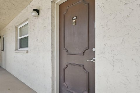 Condo in Sarasota, Florida, 2 bedrooms  № 1655628 - photo 2