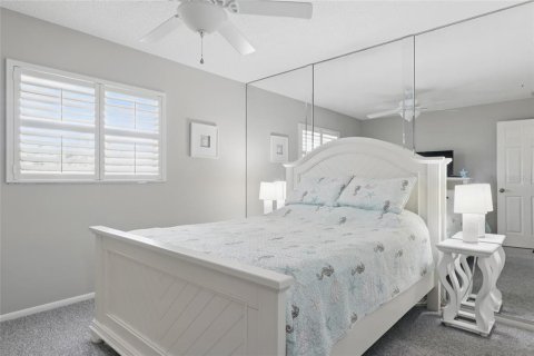 Condo in Sarasota, Florida, 2 bedrooms  № 1655628 - photo 8