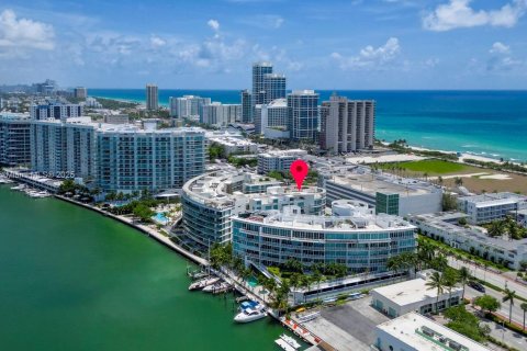 Condominio en venta en Miami Beach, Florida, 2 dormitorios, 120.12 m2 № 1935130 - foto 28
