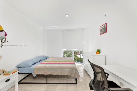 Condominio en venta en Miami Beach, Florida, 2 dormitorios, 120.12 m2 № 1935130 - foto 14