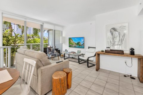 Condominio en venta en Miami Beach, Florida, 2 dormitorios, 120.12 m2 № 1935130 - foto 2