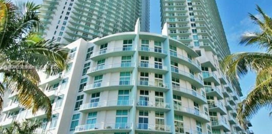 Condo in Miami, Florida, 2 bedrooms  № 1890179