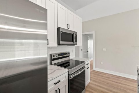 Apartamento en alquiler en Port Charlotte, Florida, 3 dormitorios, 115.66 m2 № 1796138 - foto 4