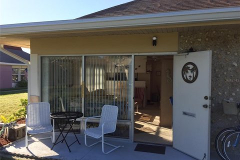 Condo à Holiday, Floride, 2 chambres № 2371815