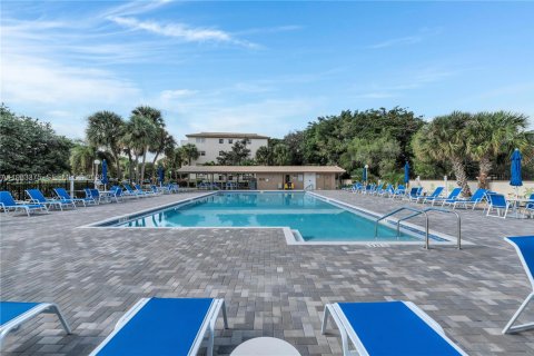 Copropriété à vendre à Coconut Creek, Floride: 2 chambres, 112.41 m2 № 2026625 - photo 26