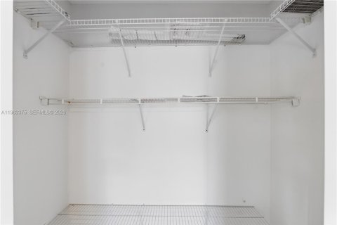 Copropriété à vendre à Coconut Creek, Floride: 2 chambres, 112.41 m2 № 2026625 - photo 24