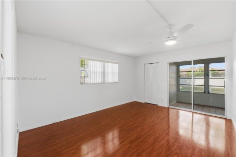 Copropriété à vendre à Coconut Creek, Floride: 2 chambres, 112.41 m2 № 2026625 - photo 15