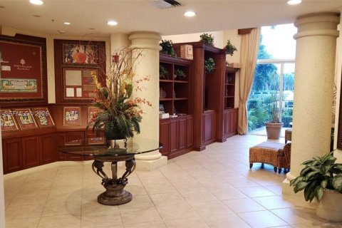 Condo in Sunny Isles Beach, Florida, 2 bedrooms  № 2042148 - photo 22