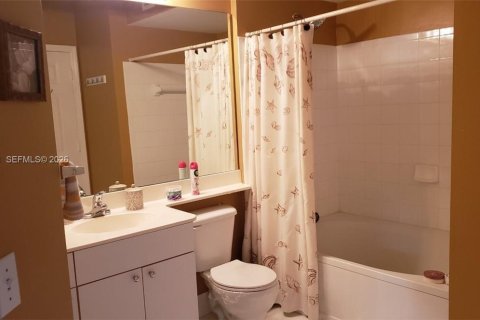 Condo in Sunny Isles Beach, Florida, 2 bedrooms  № 2042148 - photo 14