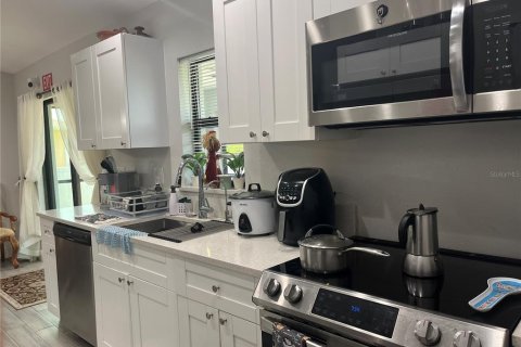 Casa en venta en Cape Coral, Florida, 3 dormitorios, 111.85 m2 № 1789528 - foto 9