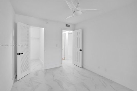Copropriété à vendre à Deerfield Beach, Floride: 2 chambres, 76.18 m2 № 1961325 - photo 30