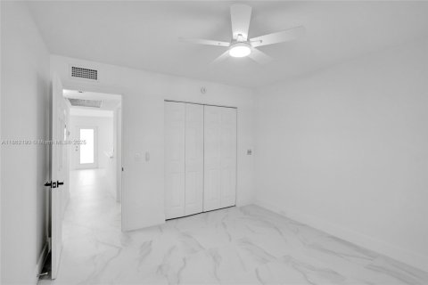 Copropriété à vendre à Deerfield Beach, Floride: 2 chambres, 76.18 m2 № 1961325 - photo 23
