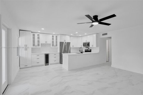 Copropriété à vendre à Deerfield Beach, Floride: 2 chambres, 76.18 m2 № 1961325 - photo 3