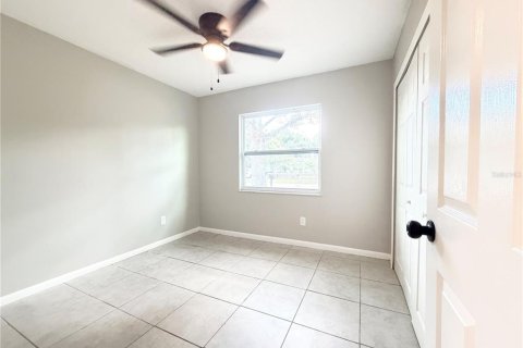 House in Orlando, Florida 4 bedrooms, 140 sq.m. № 2422804 - photo 21