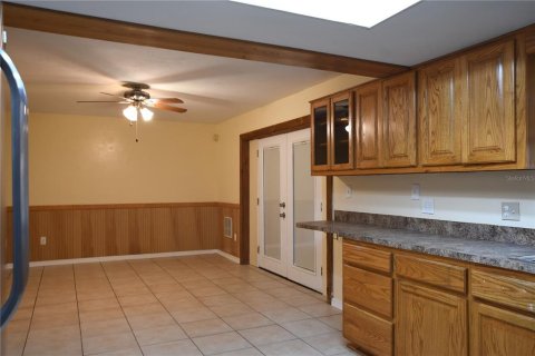 House in Gainesville, Florida 5 bedrooms, 344.85 sq.m. № 2210053 - photo 18