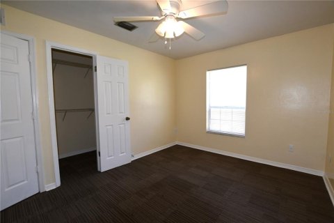 House in Gainesville, Florida 5 bedrooms, 344.85 sq.m. № 2210053 - photo 11