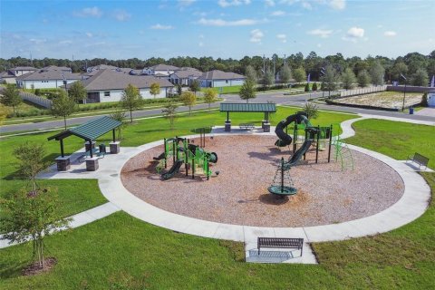 Casa en venta en Spring Hill, Florida, 5 dormitorios, 328.04 m2 № 2239456 - foto 5