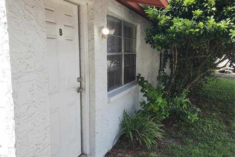 Commercial property in Lutz, Florida 12 bedrooms, 337.61 sq.m. № 2394296 - photo 20