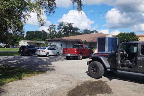 Commercial property in Lutz, Florida 12 bedrooms, 337.61 sq.m. № 2394296 - photo 19