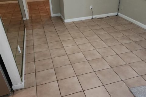 Commercial property in Lutz, Florida 12 bedrooms, 337.61 sq.m. № 2394296 - photo 17