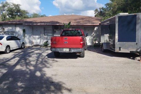 Commercial property in Lutz, Florida 12 bedrooms, 337.61 sq.m. № 2394296 - photo 21