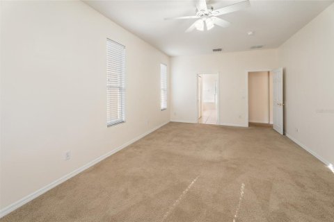House in Orlando, Florida 4 bedrooms, 194.17 sq.m. № 1638275 - photo 23