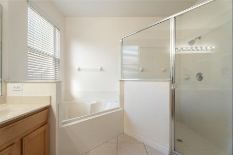 House in Orlando, Florida 4 bedrooms, 194.17 sq.m. № 1638275 - photo 26