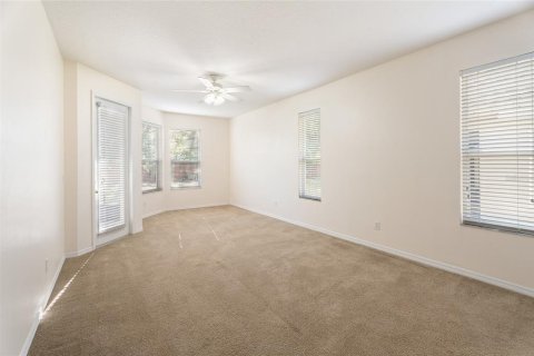 House in Orlando, Florida 4 bedrooms, 194.17 sq.m. № 1638275 - photo 21