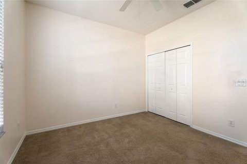 House in Orlando, Florida 4 bedrooms, 194.17 sq.m. № 1638275 - photo 9