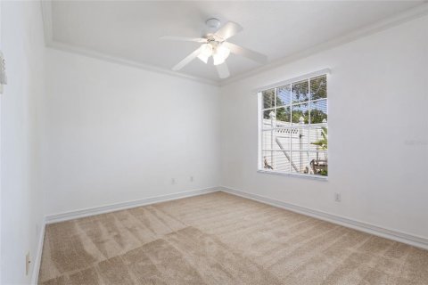 House in Apopka, Florida 4 bedrooms, 192.31 sq.m. № 1812652 - photo 27