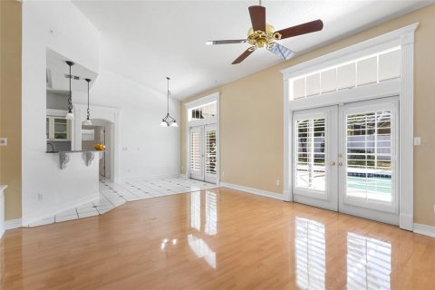 House in Apopka, Florida 4 bedrooms, 192.31 sq.m. № 1812652 - photo 10