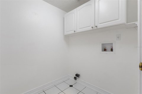 House in Apopka, Florida 4 bedrooms, 192.31 sq.m. № 1812652 - photo 30