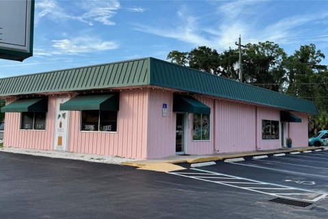 Propiedad comercial en venta en New Smyrna Beach, Florida, 293.57 m2 № 1787923 - foto 8