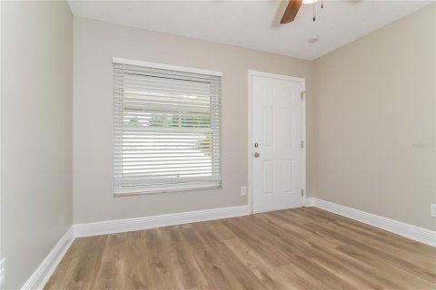 Casa en alquiler en Clermont, Florida, 3 dormitorios, 117.89 m2 № 1910297 - foto 12