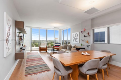 Condo in Bay Harbor Islands, Florida, 3 bedrooms № 2178320 - photo 28