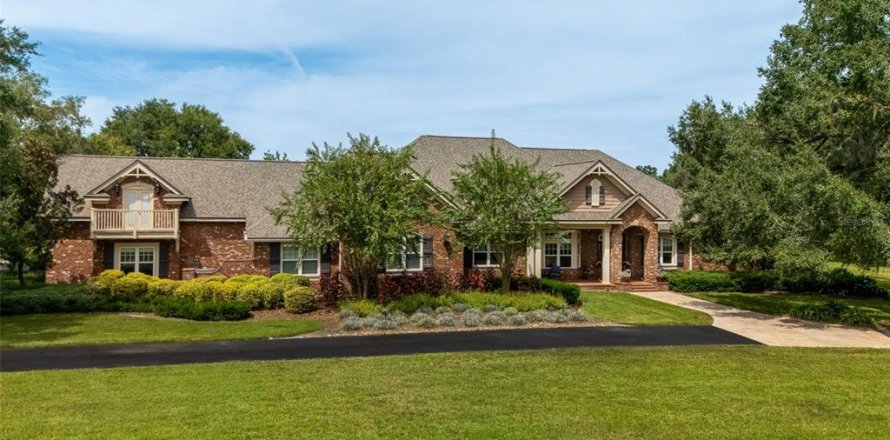 Villa ou maison à Newberry, Floride 4 chambres, 577.29 m2 № 2427546